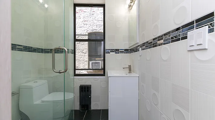 Rented by Nooklyn NYC LLC | media 30