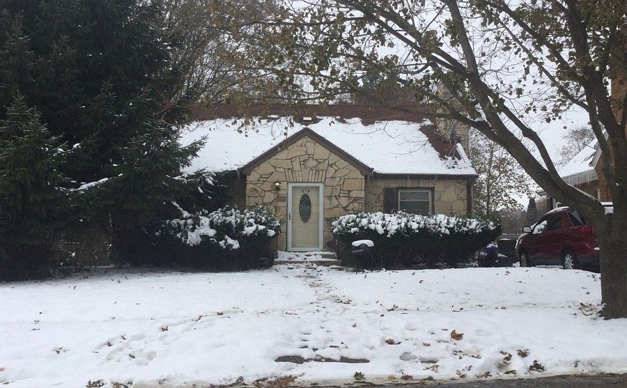 1st image of 413 Hollister Ave