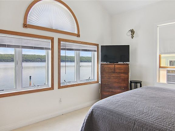 5th image of 1191 Taughannock Blvd