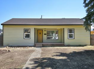 420 SW 12th St, Redmond, OR 97756