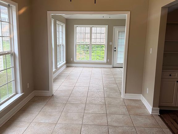 5th image of 1837 Acorn Ridge Trl