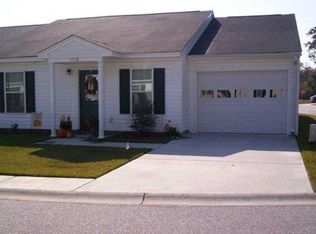 1718 Full Moon Rd, Effingham, SC 29541