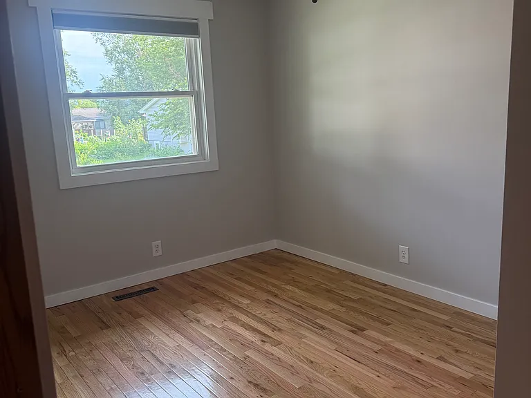 14005 Jennifer Rd — Photo 8