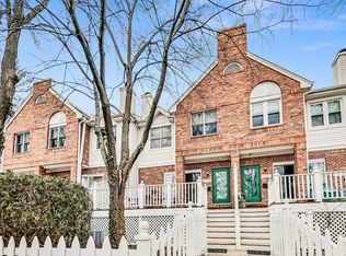 1838 Prairie St, Glenview, IL 60025