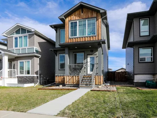 867 S Coalbrook Close W, Lethbridge, AB T1J 5T7