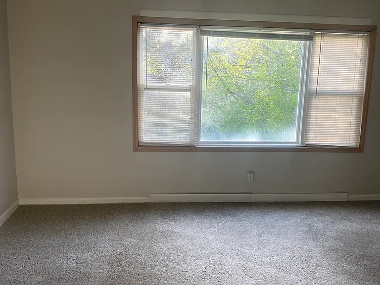1034 Lakefield Rd #3 — Photo 4