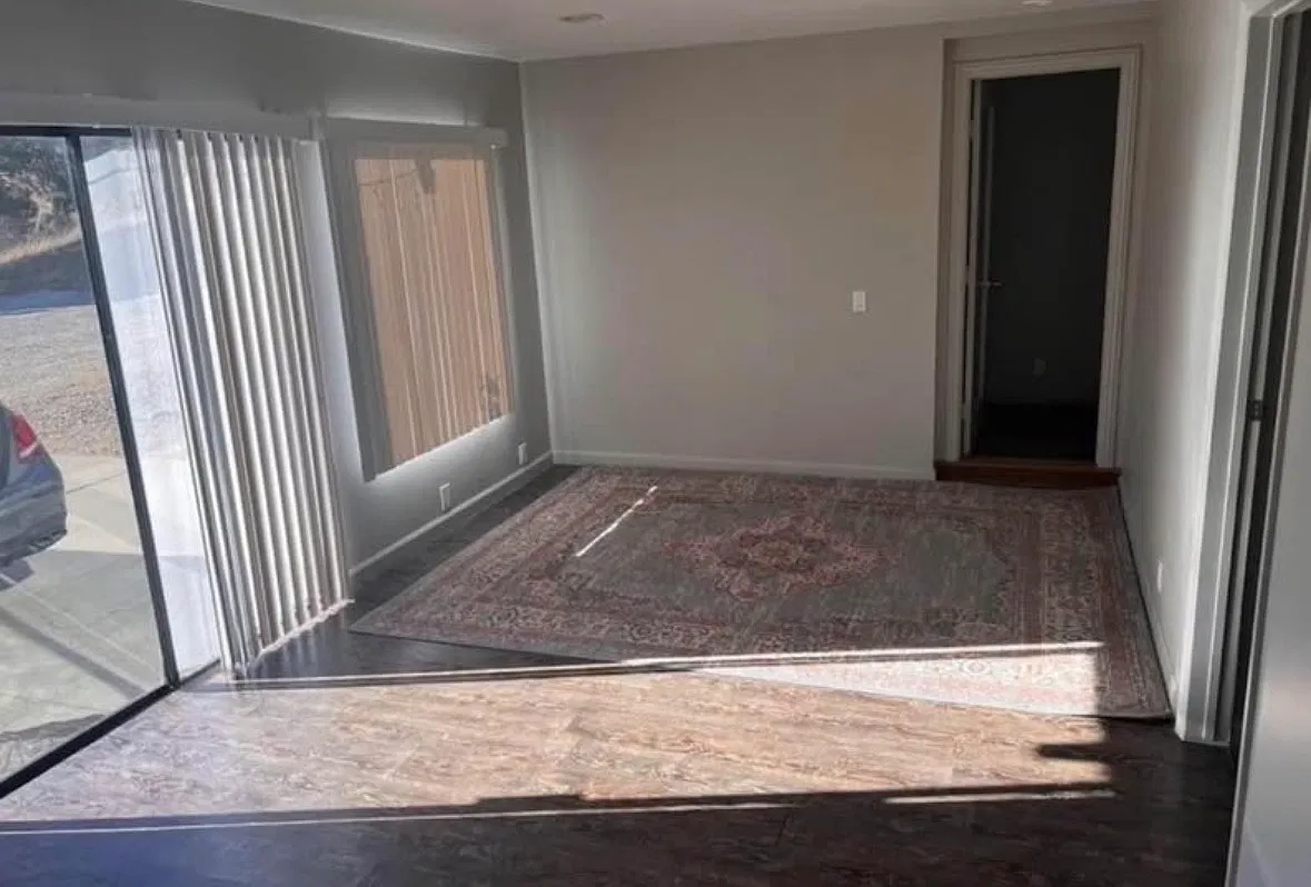 2 bed, 850 sqft, $2,300 — Photo 3