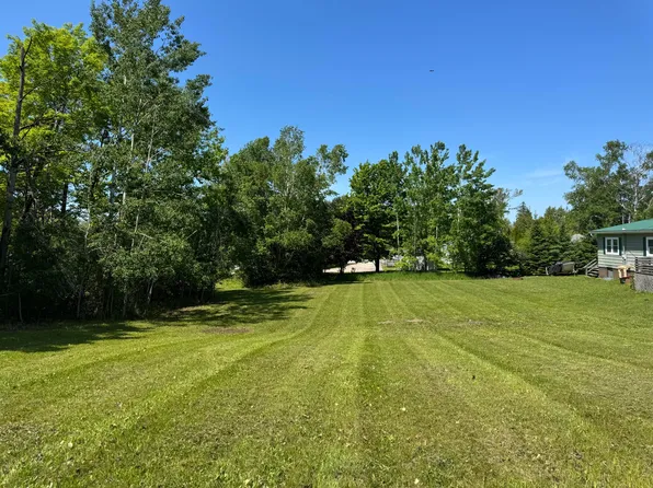 818 Cadillac St, Mackinaw City, MI 49701