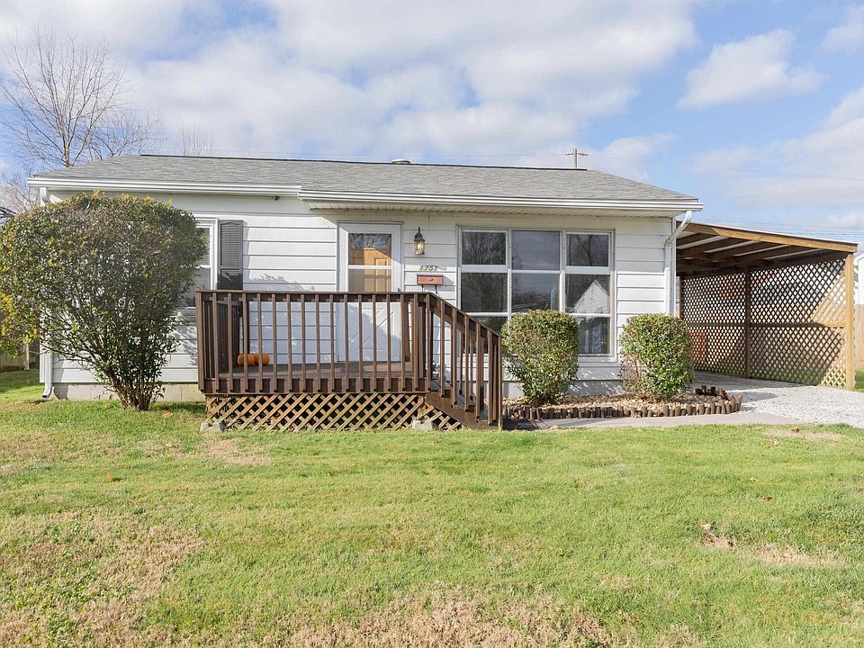 1st image of 1751 S Parker Dr