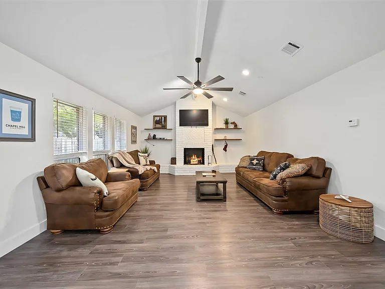 22419 Deville Dr — Photo 7