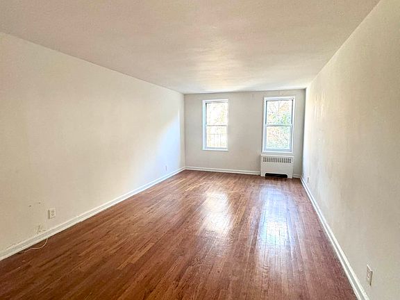2nd image of 2355 E 12th St Unit 2U