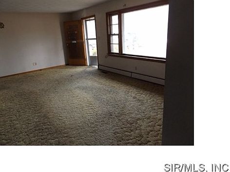 2nd image of 1015 N Illinois Ave