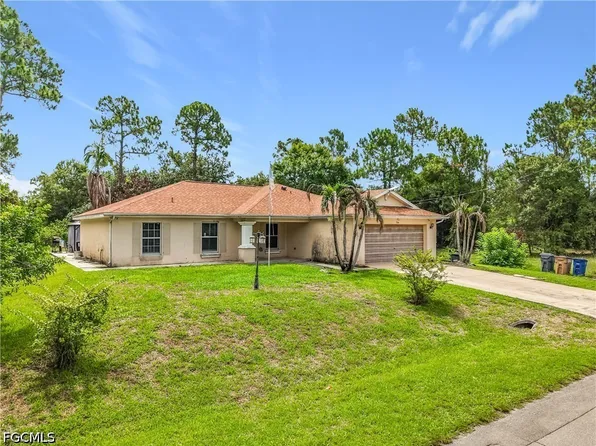 704 Moore Ave, Lehigh Acres, FL 33972
