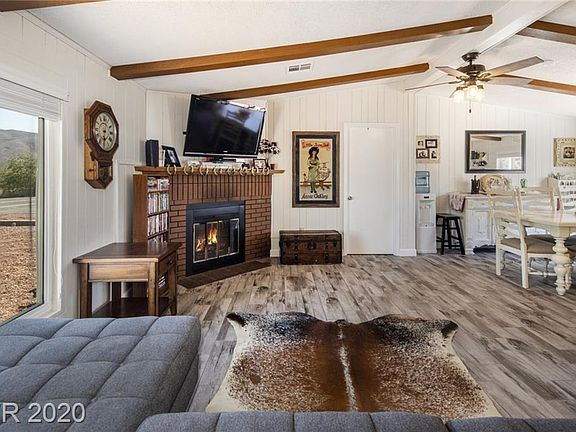 3rd image of 525 Pacific Ave