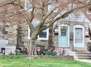 110 Academy Ln, Upper Darby, PA 19082