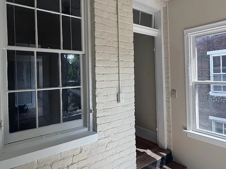 110 N Harrison St — Photo 8