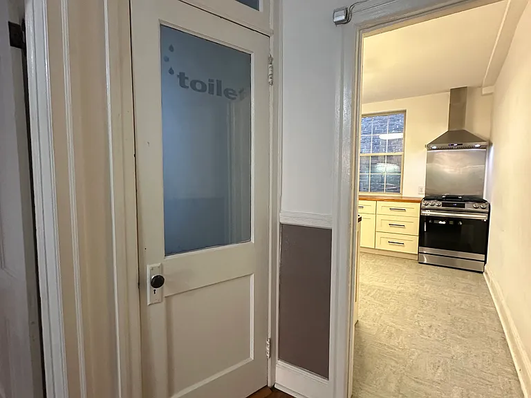 208 Fairmount Ave — Photo 17
