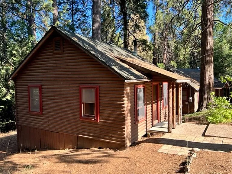 22997 N Tuolumne Rd — Photo 4