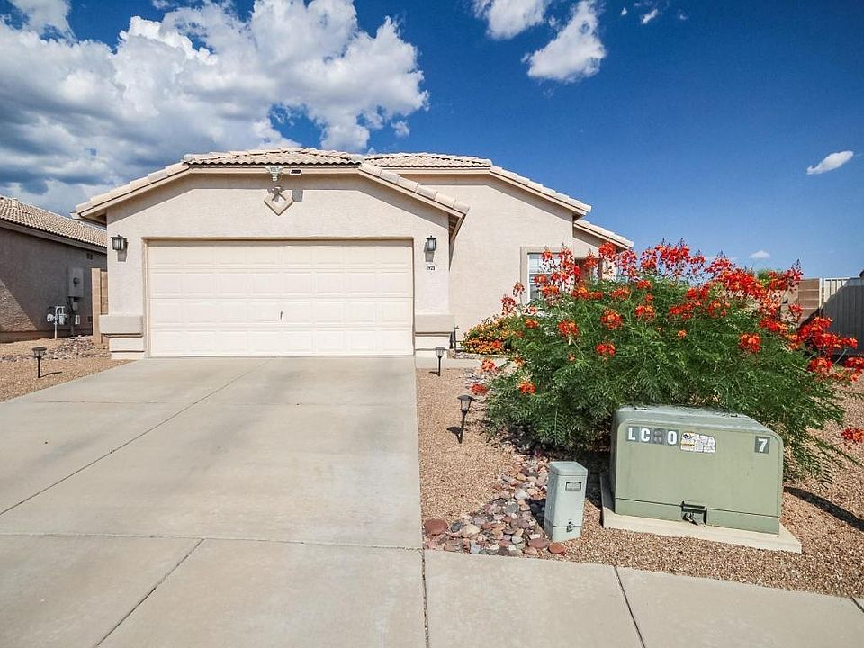 1st image of 1923 W Cholla Vista Dr