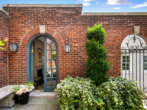 163 East 64th Street image 27 of 33