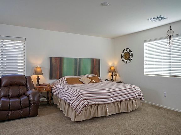 4th image of 461 W Corte Calza