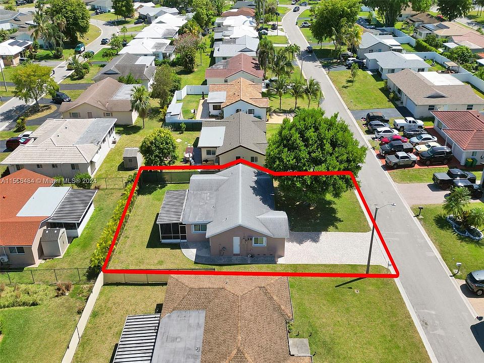 1st image of 8200 NW 105th Ave