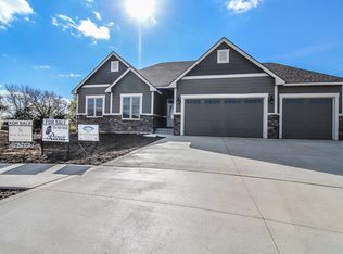 4040 Taneil Dr, Manhattan, KS 66502