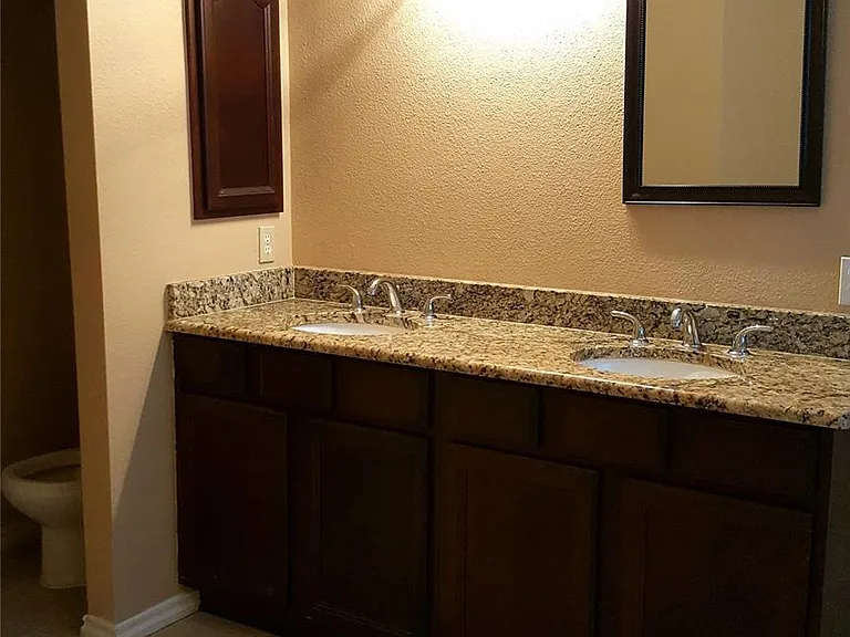 4400 Leeds Dr — Photo 16