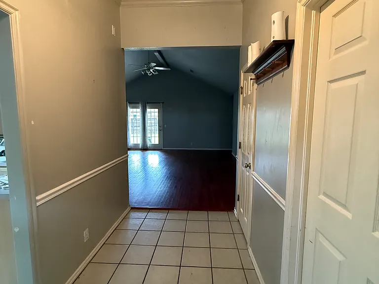 721 W 119th Pl S — Photo 2