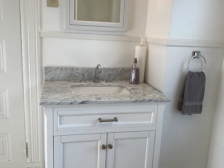80 Hanover St #4 — Photo 32