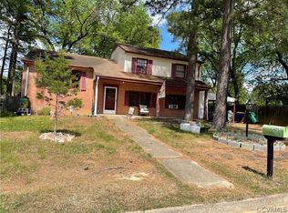 605 Rolfe Ln, Hopewell, VA 23860
