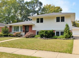 9808 Mansfield Ave, Oak Lawn, IL