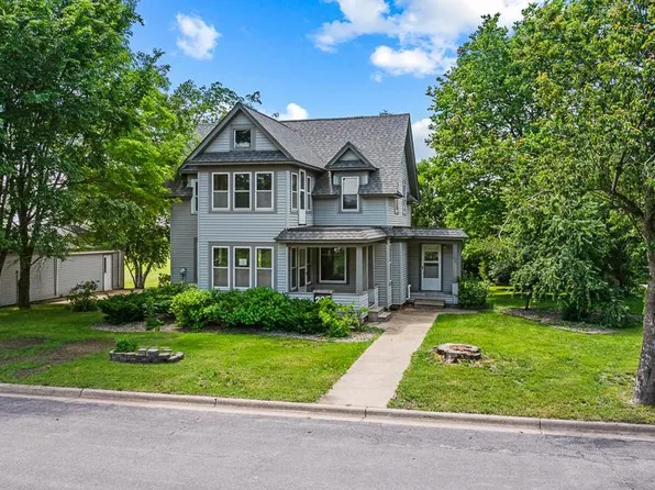 207 S Lake St, Belview, MN 56214