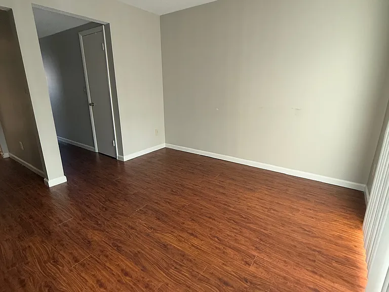 1708 N Hamilton St #C — Photo 35