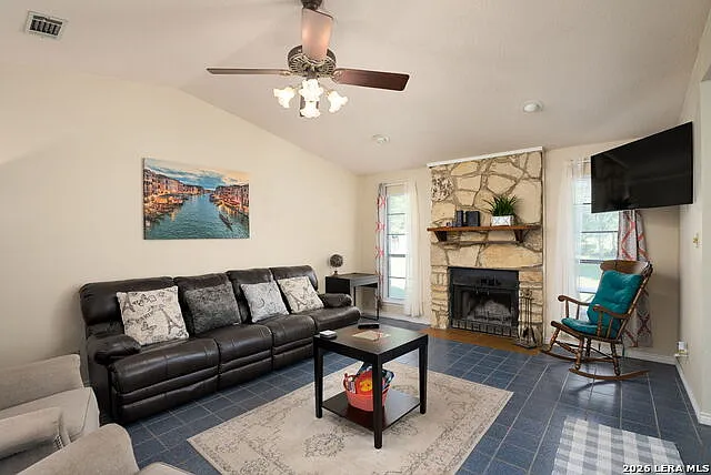 426 Spring River Dr — Photo 3