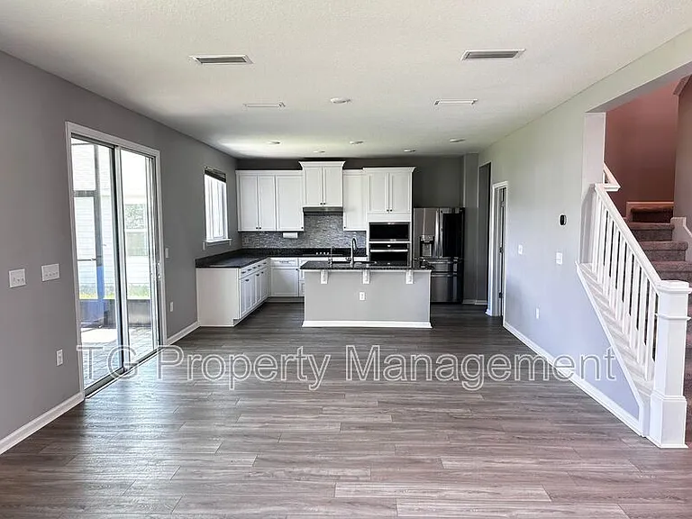 11646 Pacific Dogwood Ct — Photo 13