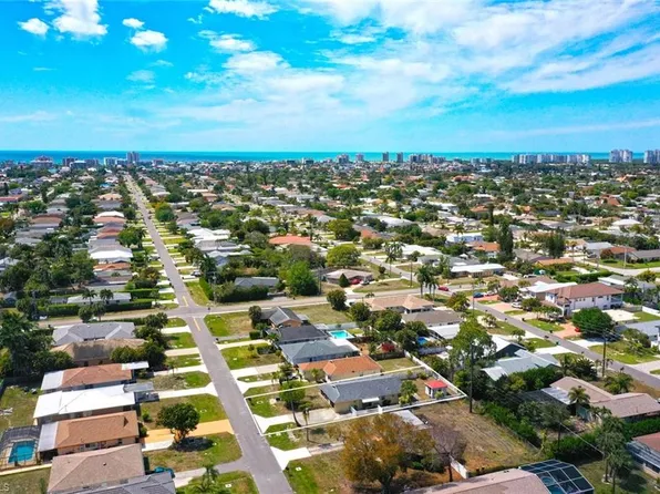 819 98th AVE N, NAPLES, FL 34108