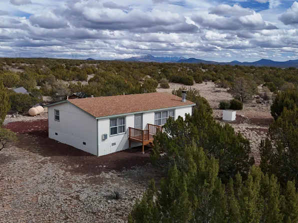 768 Mountain Cat Rd, Williams, AZ 86046