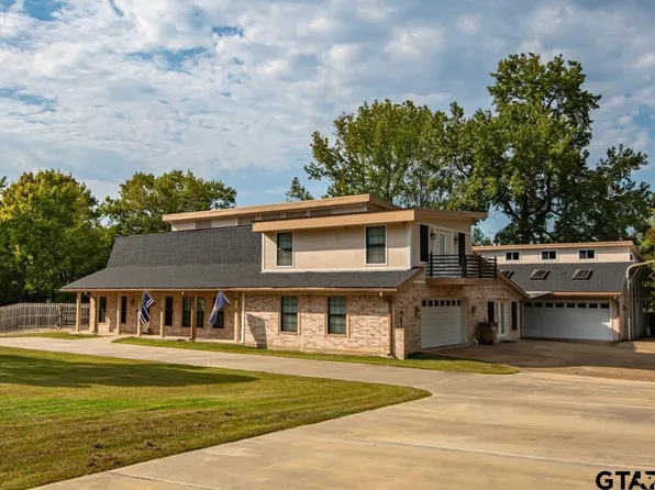 200 County Road 1520, Mount Pleasant, TX 75455