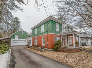28 Maple St, Madison, ME 04950