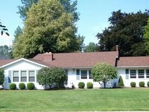 1529 Winterhaven Rd, Ashtabula, OH 44004