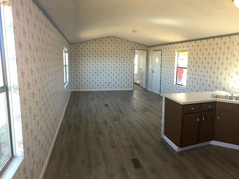 64 Misty Meadow Ln — Photo 3