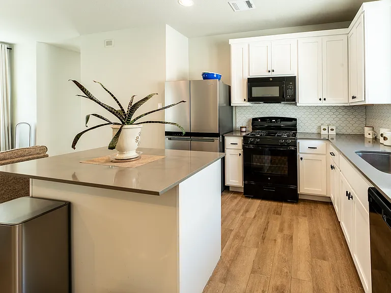 125 Fabion St — Photo 8