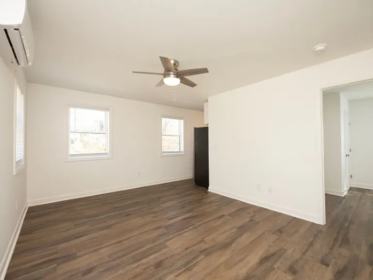 317 W Trinity Ave — Photo 16
