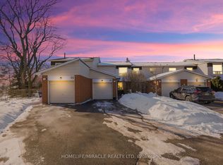 525 Meadows Blvd #23, Mississauga, ON L4Z 1H2