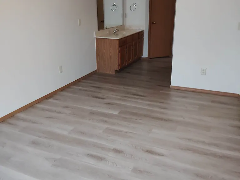 208 W Greenwood St — Photo 8