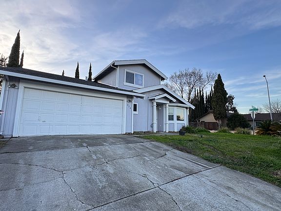 3rd image of 214 Marna Dr