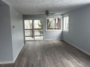 102 Hoover Rd, New Castle, PA 16101