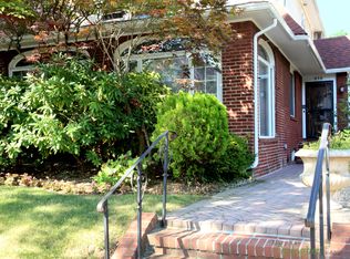 818 E 18th St, Brooklyn, NY 11230