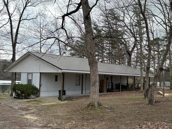 185 Lake Shore Dr, Pikeville, TN 37367